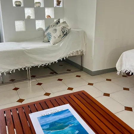 Lakaz Bigorno - Villa 200M From Blue Bay Beach Exterior photo